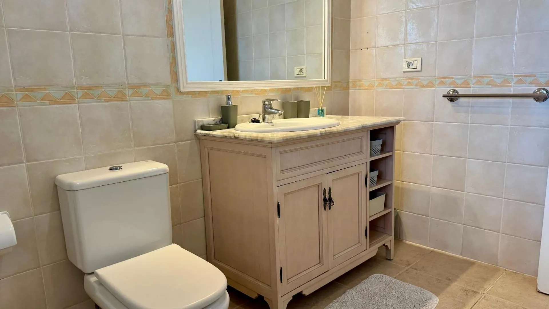 Prime Las Americas Getaway - Apartment With Huge Private Terrace & Pool Access Los Cristianos  0*, Los Cristianos (Tenerife) Spanien